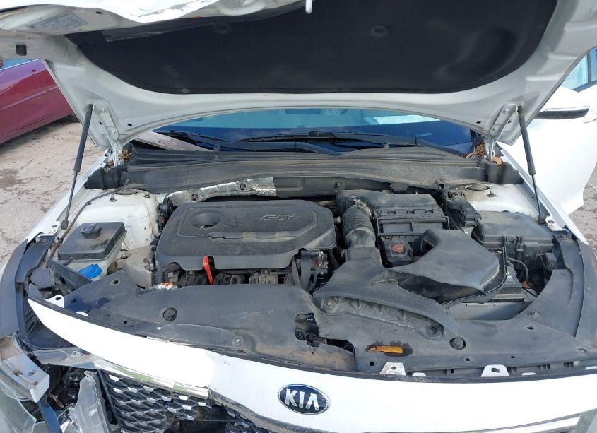 Photo 10 of 2016 Kia Optima EX (VIN 5XXGU4L3XGG119053)