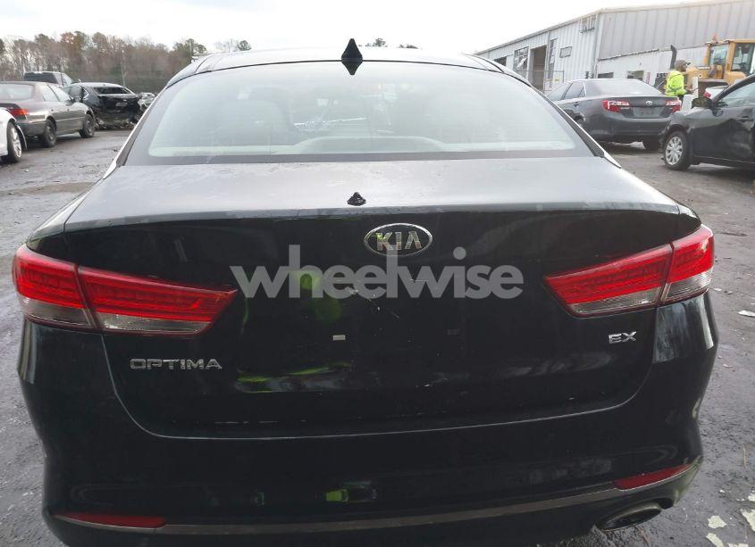 Photo 16 of 2016 Kia Optima EX (VIN 5XXGU4L3XGG120641)