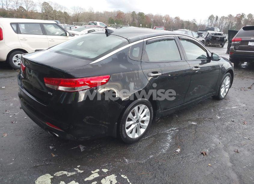 Photo 4 of 2016 Kia Optima EX (VIN 5XXGU4L3XGG120641)