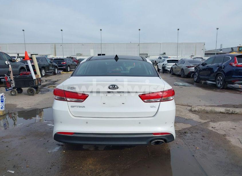 Photo 16 of 2017 Kia Optima EX (VIN 5XXGU4L3XHG143404)