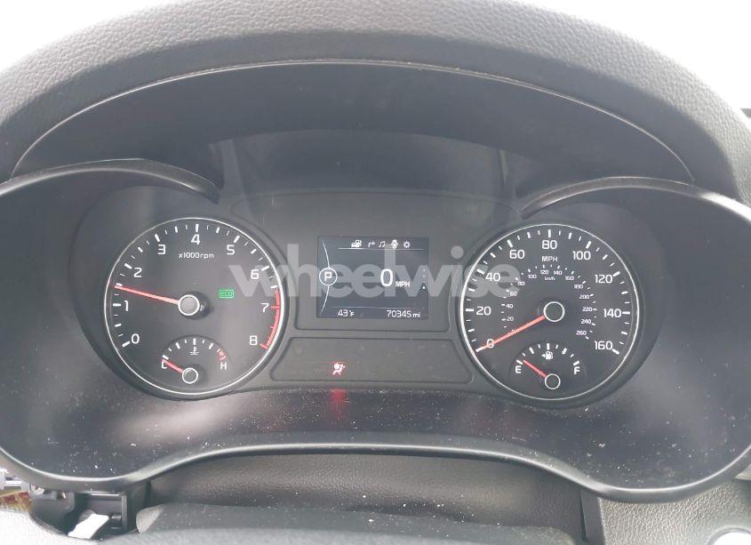 Photo 7 of 2017 Kia Optima EX (VIN 5XXGU4L3XHG143404)