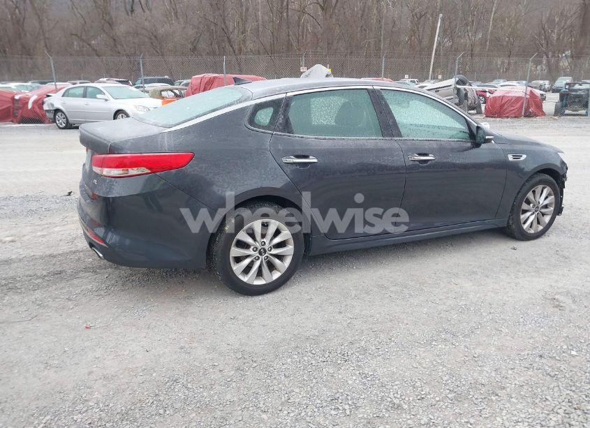 Photo 4 of 2018 Kia Optima EX (VIN 5XXGU4L3XJG227793)