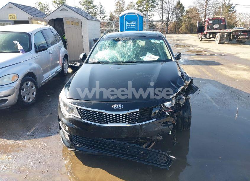 Photo 11 of 2018 Kia Optima EX (VIN 5XXGU4L3XJG249163)