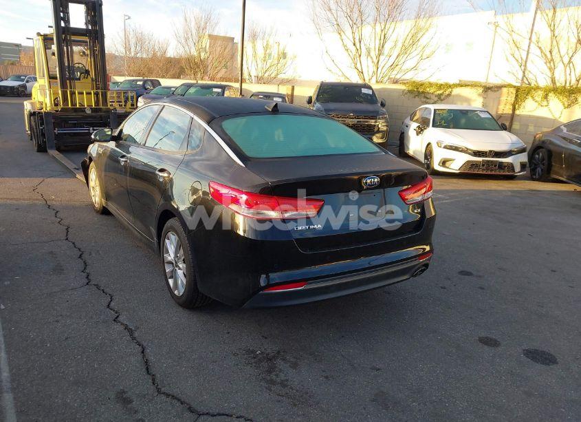 Photo 3 of 2018 Kia Optima EX (VIN 5XXGU4L3XJG273494)