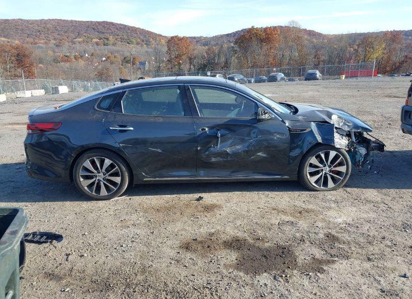 Photo 13 of 2016 Kia Optima SXL TURBO (VIN 5XXGV4L21GG051388)