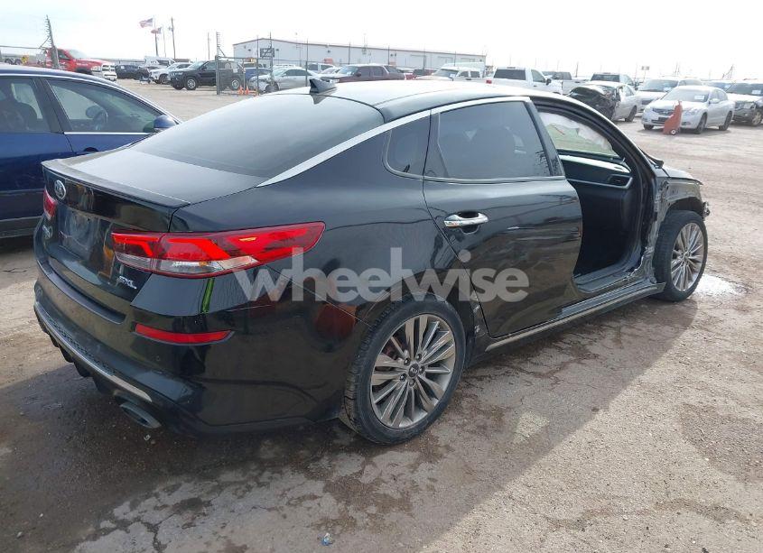 Photo 4 of 2019 Kia Optima SX TURBO (VIN 5XXGV4L21KG346628)