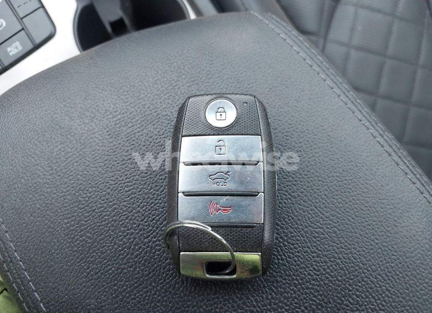 Photo 11 of 2018 Kia Optima SX TURBO (VIN 5XXGV4L22JG249081)