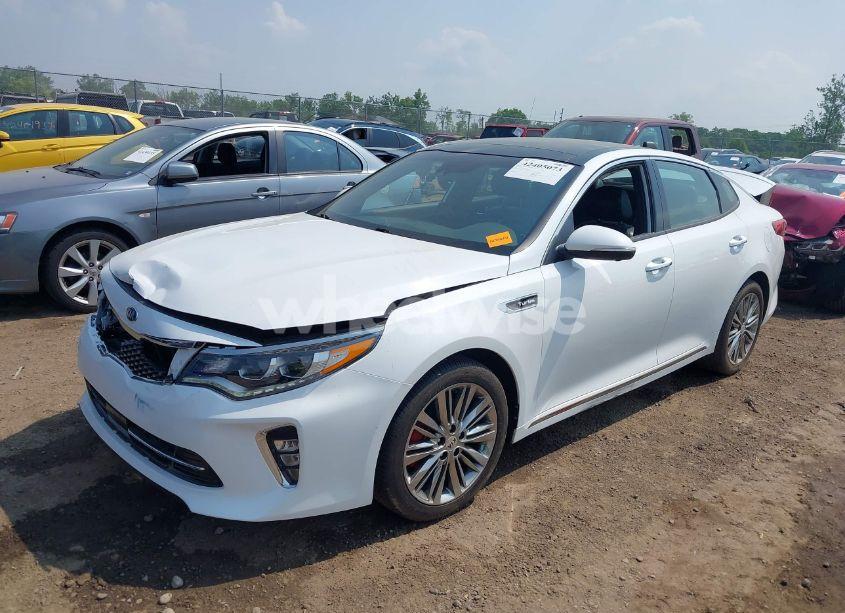 Photo 2 of 2018 Kia Optima SX TURBO (VIN 5XXGV4L22JG249081)