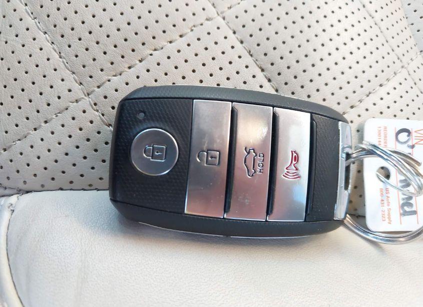 Photo 11 of 2016 Kia Optima SXL TURBO (VIN 5XXGV4L23GG121182)