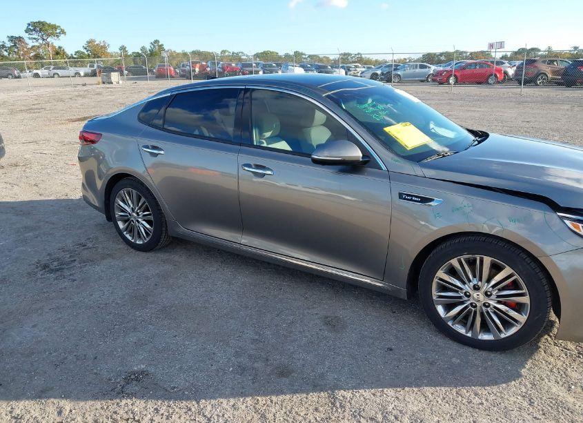 Photo 13 of 2016 Kia Optima SXL TURBO (VIN 5XXGV4L23GG121182)