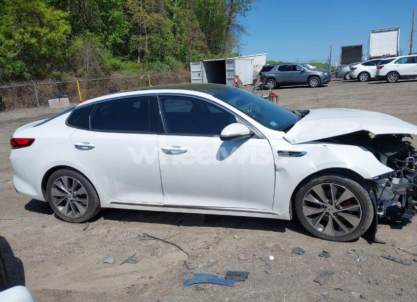 Photo 13 of 2016 Kia Optima SXL TURBO (VIN 5XXGV4L24GG029840)