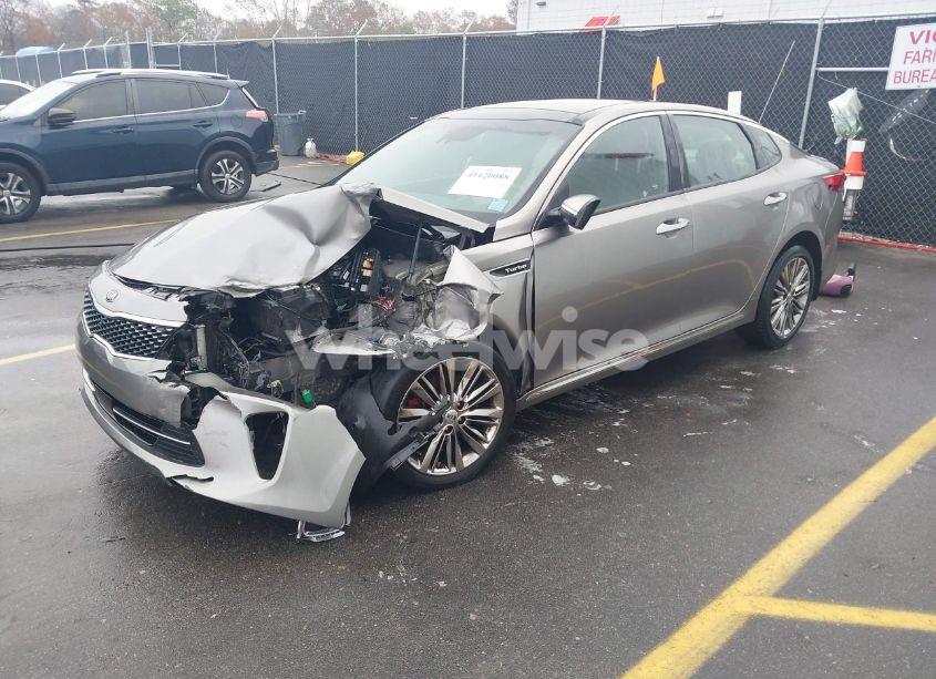 Photo 2 of 2018 Kia Optima SX TURBO (VIN 5XXGV4L24JG226353)