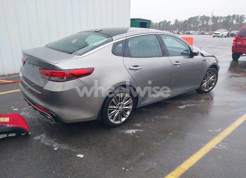 Photo 4 of 2018 Kia Optima SX TURBO (VIN 5XXGV4L24JG226353)