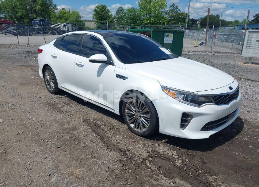 2016 Kia Optima SXL TURBO (VIN 5XXGV4L25GG077816) main photo