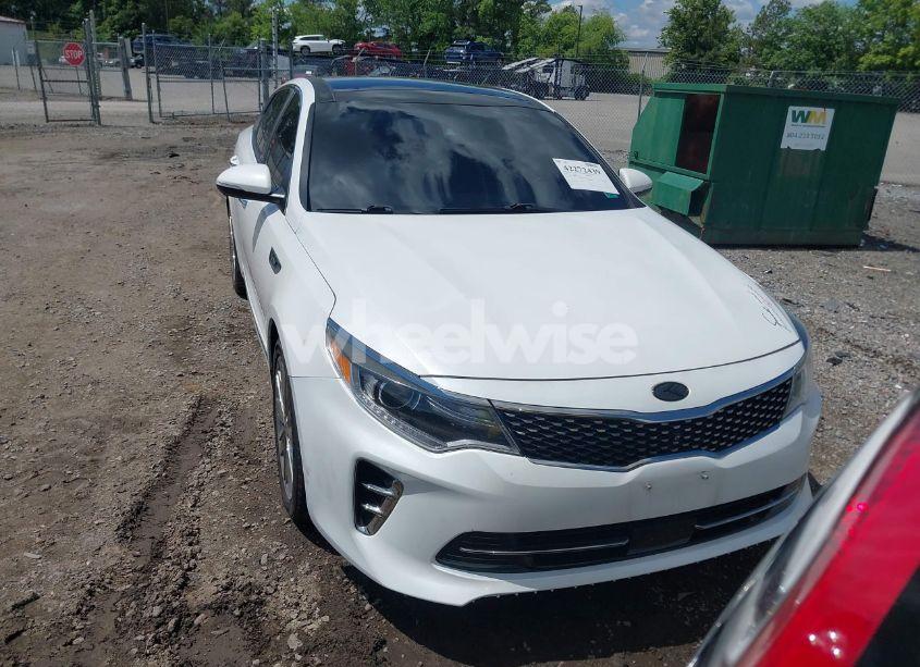 Photo 12 of 2016 Kia Optima SXL TURBO (VIN 5XXGV4L25GG077816)