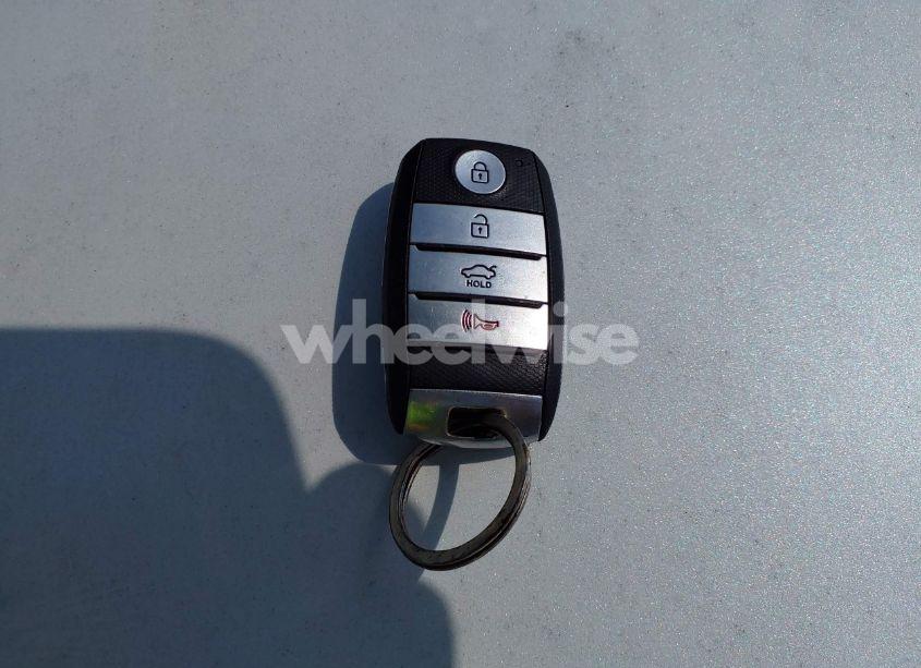 Photo 11 of 2016 Kia Optima SXL TURBO (VIN 5XXGV4L26GG015874)