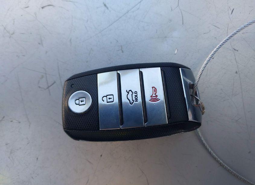 Photo 11 of 2016 Kia Optima SXL TURBO (VIN 5XXGV4L26GG112332)