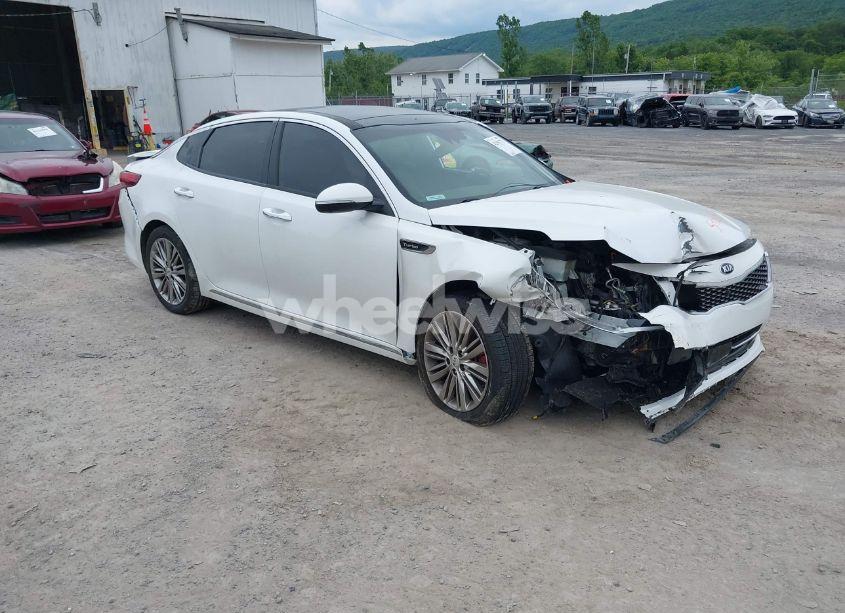 2016 Kia Optima SXL TURBO (VIN 5XXGV4L26GG115540) main photo