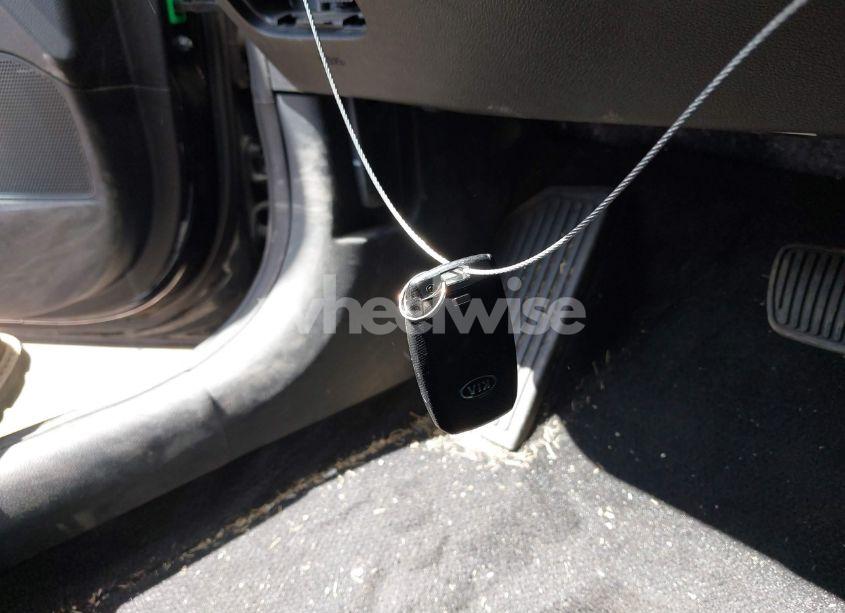 Photo 11 of 2018 Kia Optima SX TURBO (VIN 5XXGV4L26JG195641)