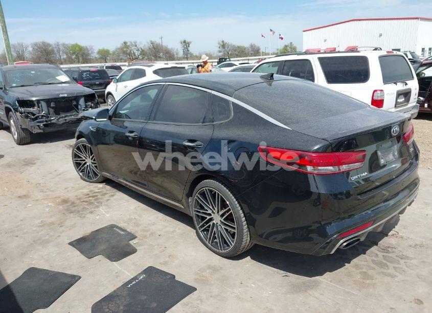 Photo 3 of 2018 Kia Optima SX TURBO (VIN 5XXGV4L26JG195641)