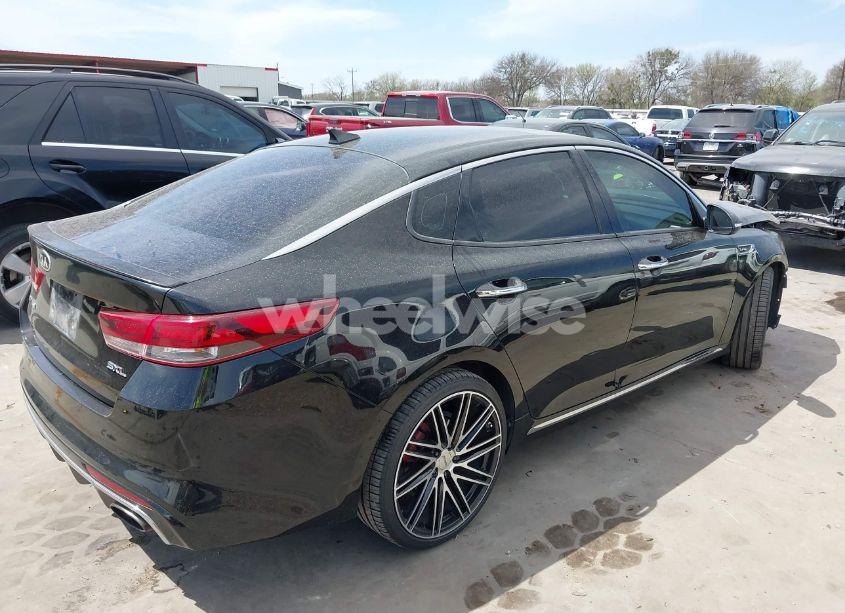 Photo 4 of 2018 Kia Optima SX TURBO (VIN 5XXGV4L26JG195641)