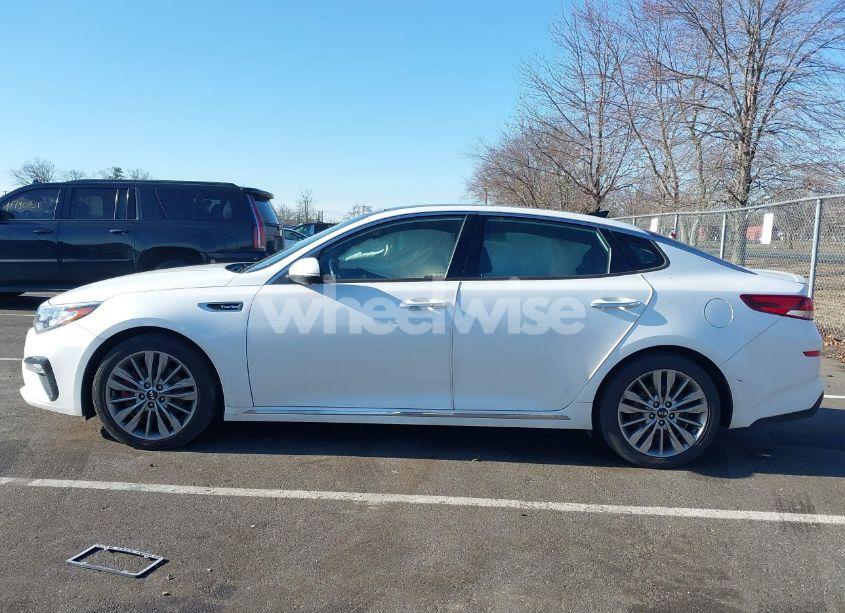 Photo 14 of 2019 Kia Optima SX TURBO (VIN 5XXGV4L26KG303256)