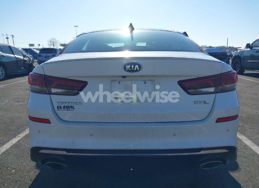 Photo 16 of 2019 Kia Optima SX TURBO (VIN 5XXGV4L26KG303256)
