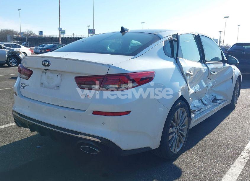 Photo 4 of 2019 Kia Optima SX TURBO (VIN 5XXGV4L26KG303256)