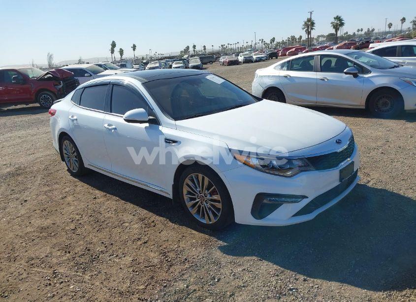 2019 Kia Optima SX TURBO (VIN 5XXGV4L26KG379995) main photo