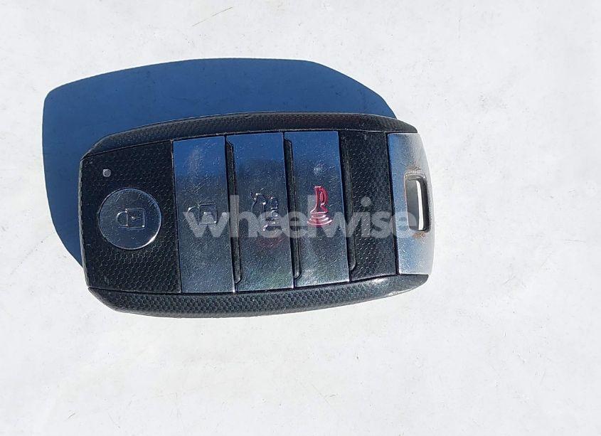 Photo 11 of 2019 Kia Optima SX TURBO (VIN 5XXGV4L26KG379995)