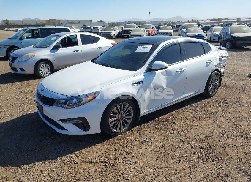 Photo 2 of 2019 Kia Optima SX TURBO (VIN 5XXGV4L26KG379995)