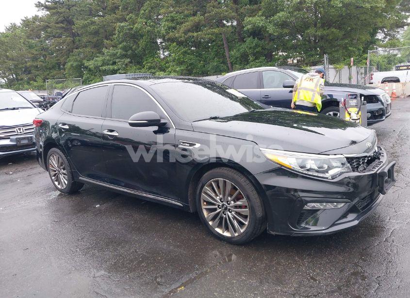 2019 Kia Optima SX TURBO (VIN 5XXGV4L28KG306871) main photo