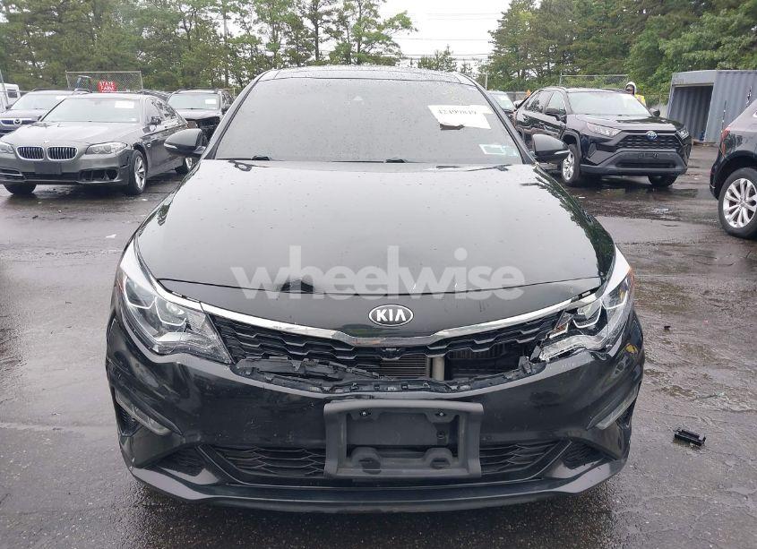 Photo 12 of 2019 Kia Optima SX TURBO (VIN 5XXGV4L28KG306871)