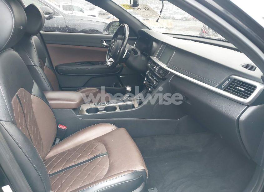 Photo 5 of 2019 Kia Optima SX TURBO (VIN 5XXGV4L28KG306871)