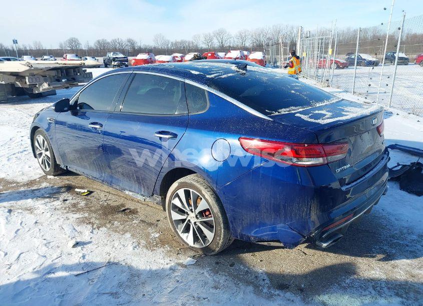 Photo 3 of 2016 Kia Optima SXL (VIN 5XXGV4L2XGG014565)