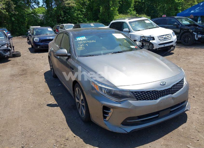 2016 Kia Optima SXL TURBO (VIN 5XXGV4L2XGG019958) main photo