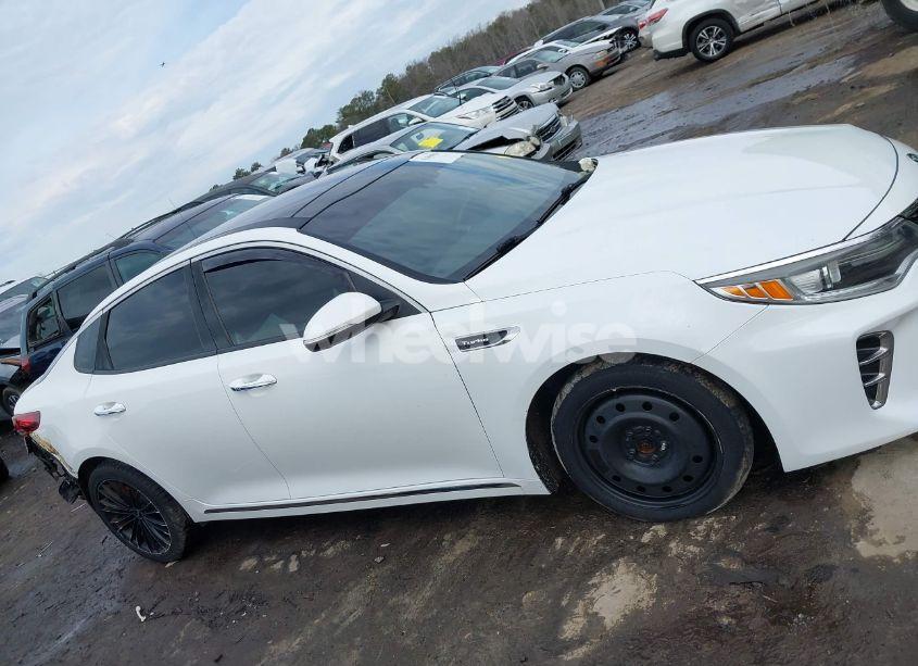 Photo 13 of 2016 Kia Optima SXL TURBO (VIN 5XXGV4L2XGG093431)