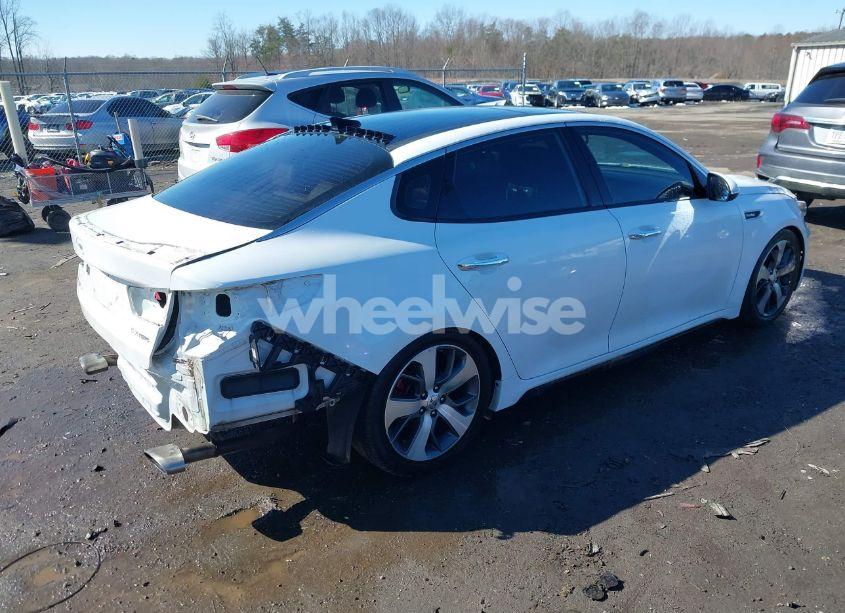 Photo 4 of 2017 Kia Optima SX TURBO (VIN 5XXGW4L20HG121574)