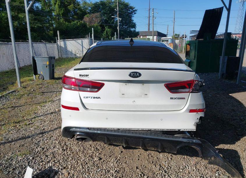 Photo 16 of 2019 Kia Optima SX TURBO (VIN 5XXGW4L20KG366978)