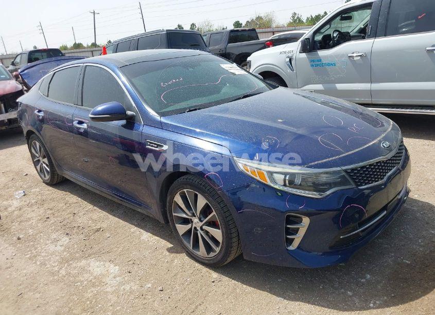 2016 Kia Optima SX TURBO (VIN 5XXGW4L21GG095596) main photo