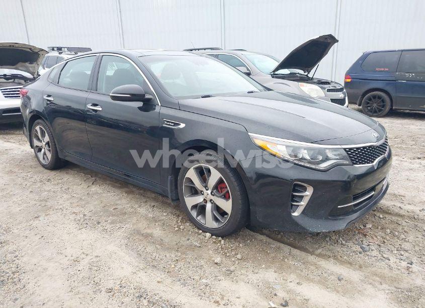2017 Kia Optima SX TURBO (VIN 5XXGW4L21HG145463) main photo