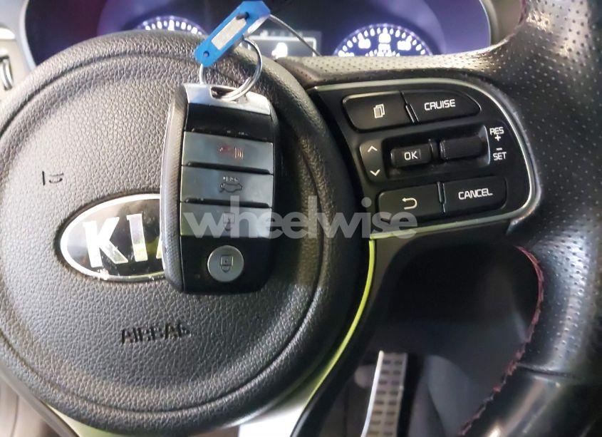 Photo 11 of 2016 Kia Optima SX TURBO (VIN 5XXGW4L23GG016526)