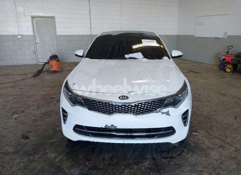 Photo 12 of 2016 Kia Optima SX TURBO (VIN 5XXGW4L23GG016526)