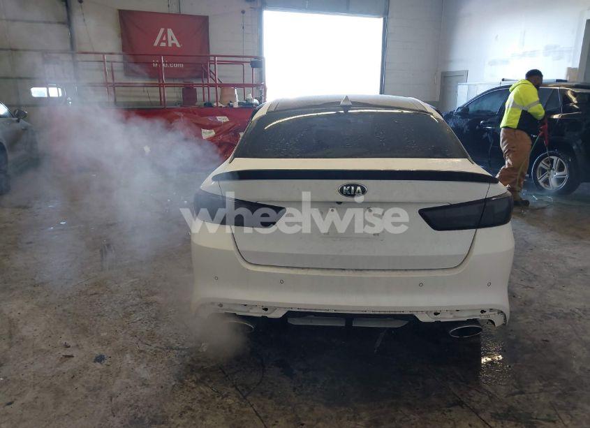 Photo 16 of 2016 Kia Optima SX TURBO (VIN 5XXGW4L23GG016526)