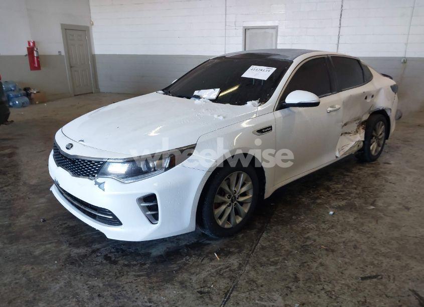 Photo 2 of 2016 Kia Optima SX TURBO (VIN 5XXGW4L23GG016526)