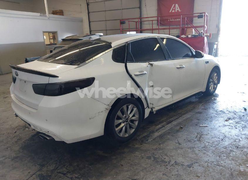 Photo 4 of 2016 Kia Optima SX TURBO (VIN 5XXGW4L23GG016526)