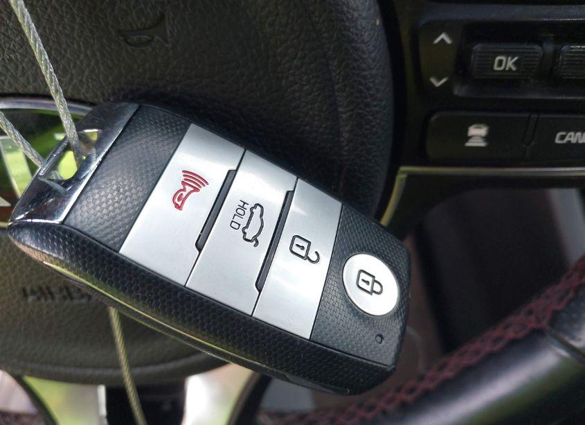 Photo 11 of 2016 Kia Optima SX TURBO (VIN 5XXGW4L23GG090724)