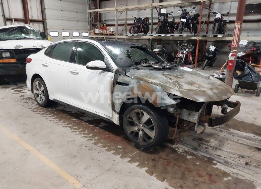 2016 Kia Optima SX TURBO (VIN 5XXGW4L24GG002425) main photo