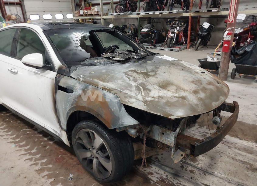 Photo 12 of 2016 Kia Optima SX TURBO (VIN 5XXGW4L24GG002425)