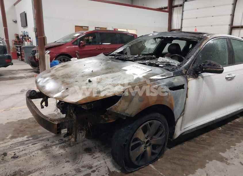 Photo 6 of 2016 Kia Optima SX TURBO (VIN 5XXGW4L24GG002425)